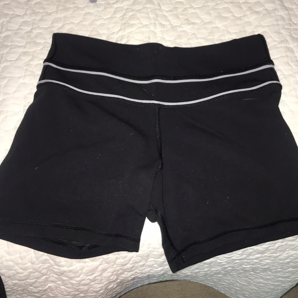 Lululemon compression shorts